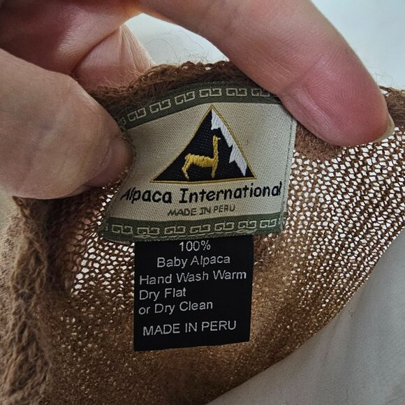 Alpaca International Baby Alpaca Poncho Wrap Cape OS Camel Tassel Quiet Luxury - Picture 3 of 7